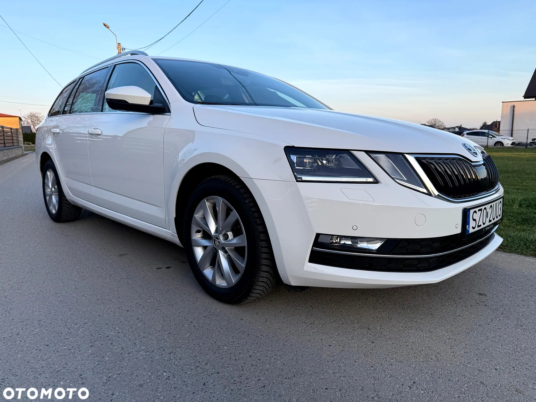 Skoda Octavia Combi 2.0 TDI DSG Style - 30