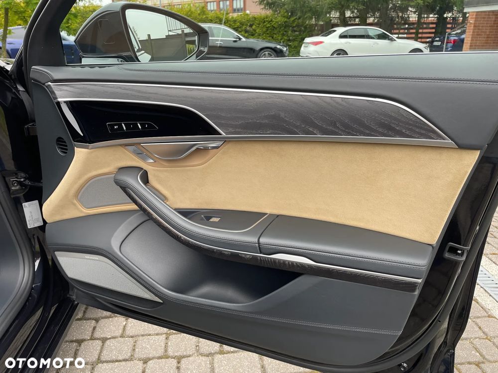 Audi A8 - 14