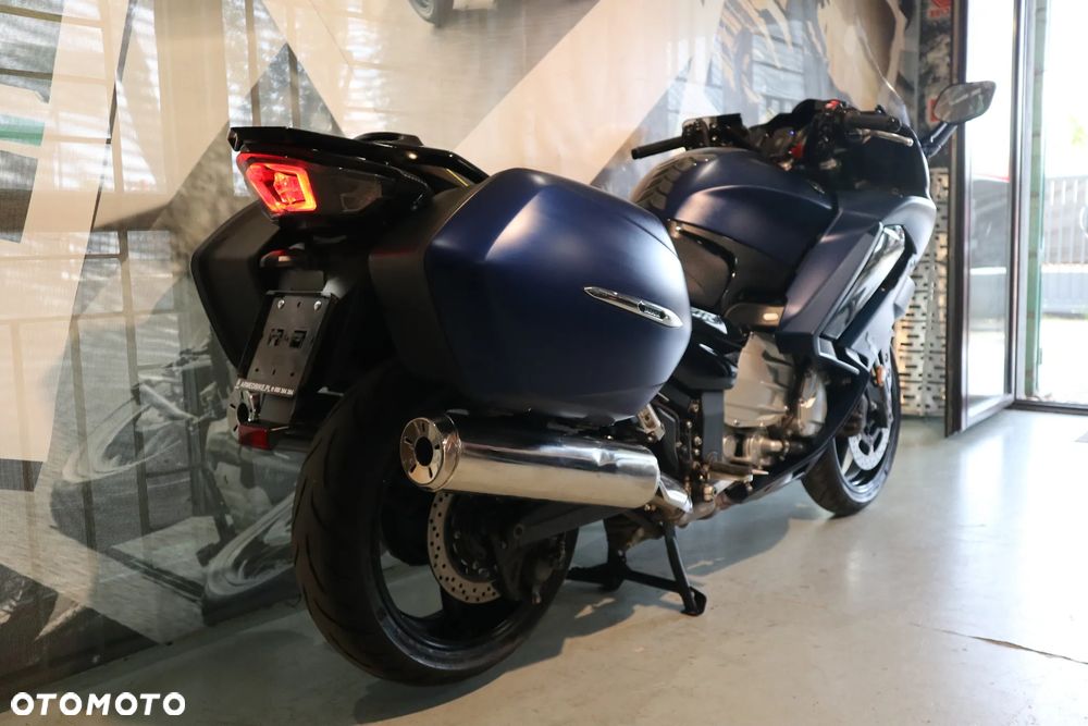 Yamaha FJR - 22