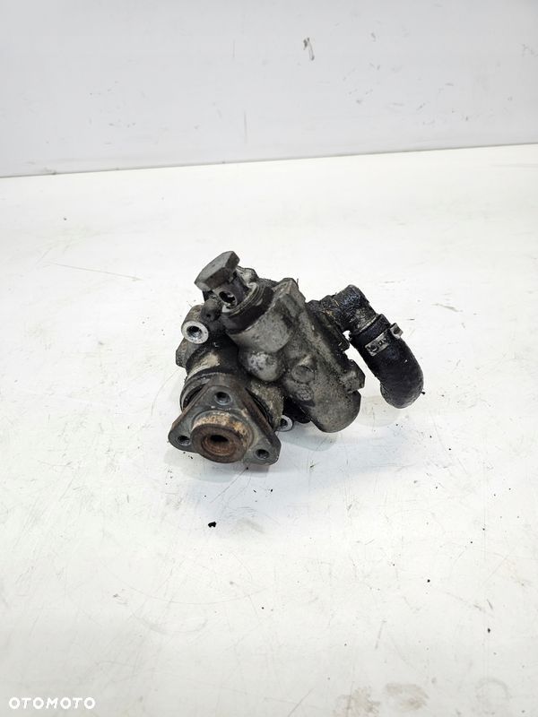 POMPA WSPOMAGANIA AUDI A4 B6 A6 C5 3.0 BENZYNA 8E0145155F - 2