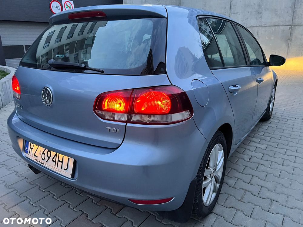 Volkswagen Golf 2.0 TDI Highline - 10