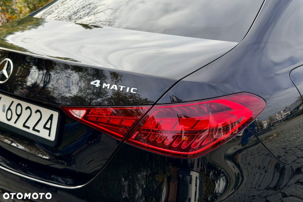 Mercedes-Benz Klasa C ver-200-d-mhev-amg - 31