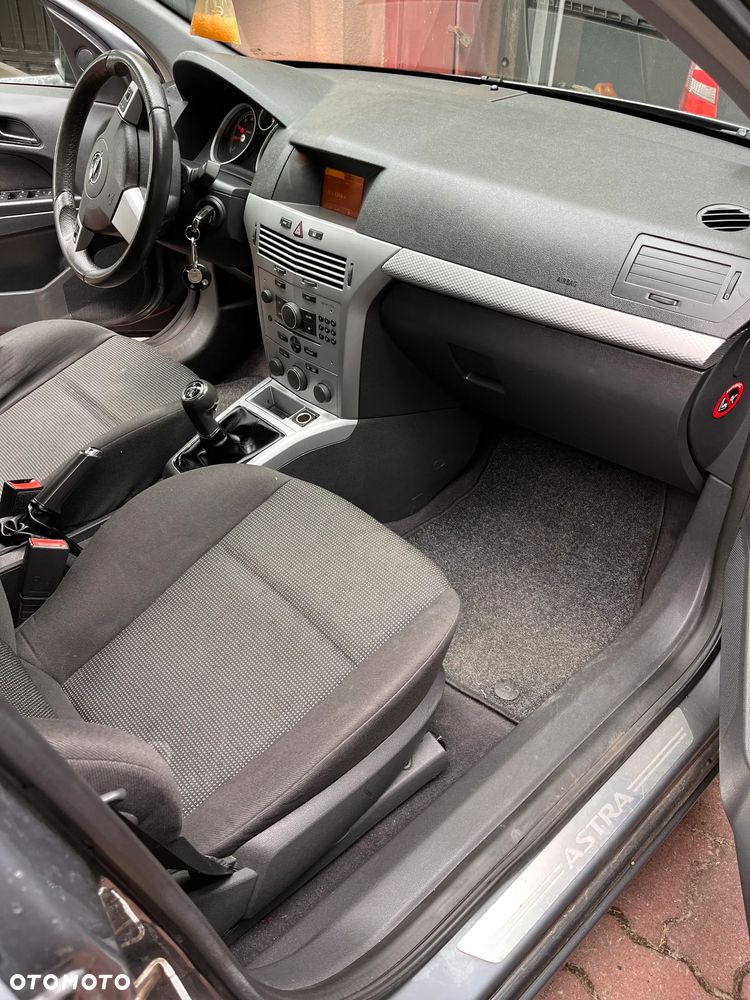 Opel Astra 2.0 T Sport - 9