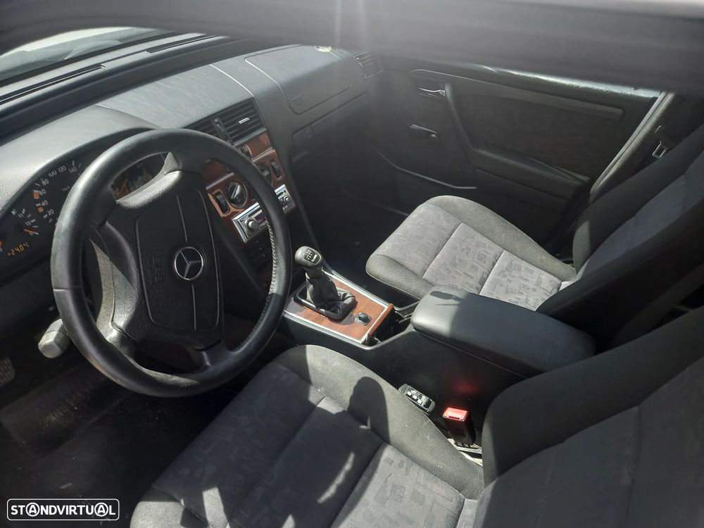 Mercedes-Benz C 220 - 9