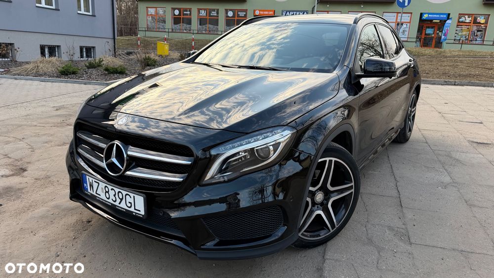 Mercedes-Benz GLA - 9