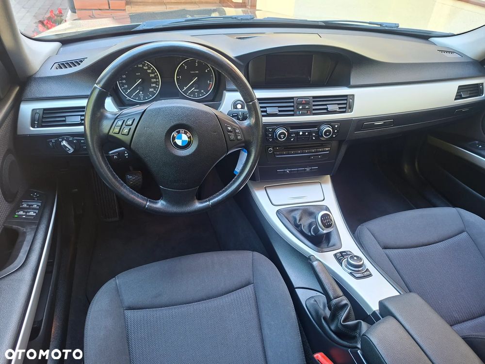 BMW Seria 3 320d DPF - 14