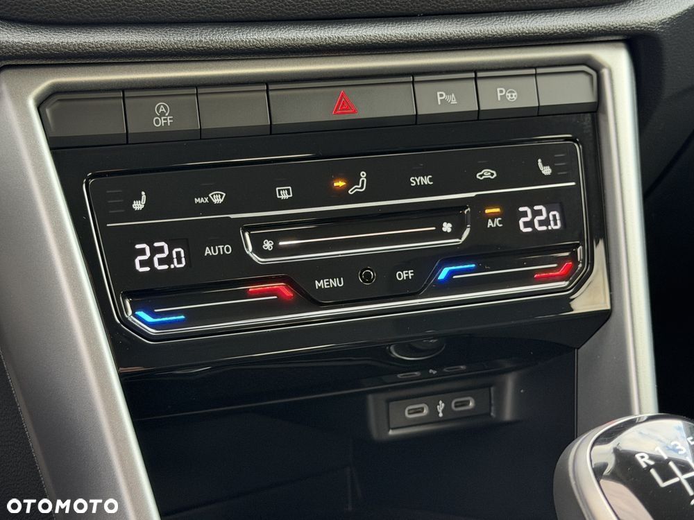 Volkswagen T-Roc 1.5 TSI Style - 27