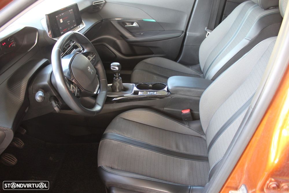 Peugeot 2008 1.2 PureTech Allure Pack - 9