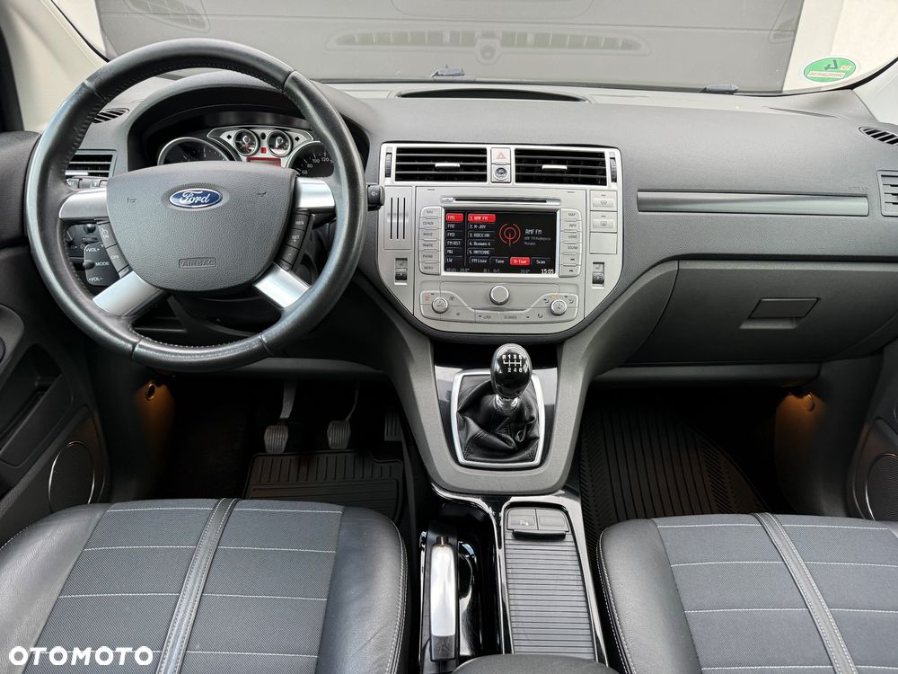 Ford Kuga 2.0 TDCi 2x4 Titanium - 9
