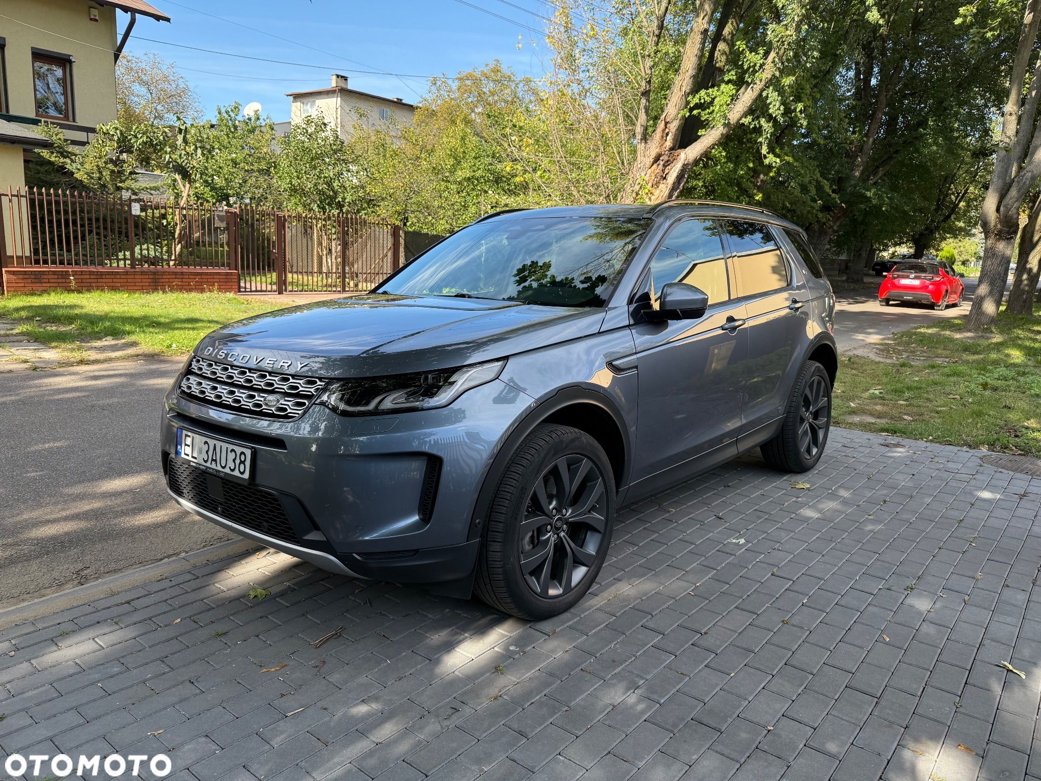 Land Rover Discovery Sport 2.0 D240 SE - 1