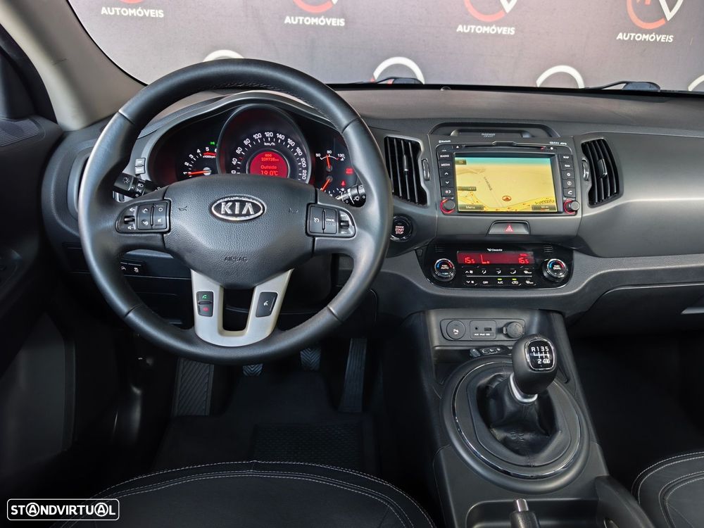 Kia Sportage 1.7 CRDi ISG LX - 20