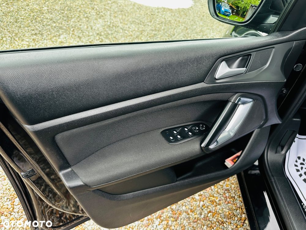 Peugeot 308 BlueHDi FAP 130 Stop & Start Allure Pack - 13