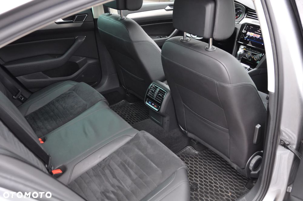 Volkswagen Passat 1.5 TSI EVO Highline DSG - 11