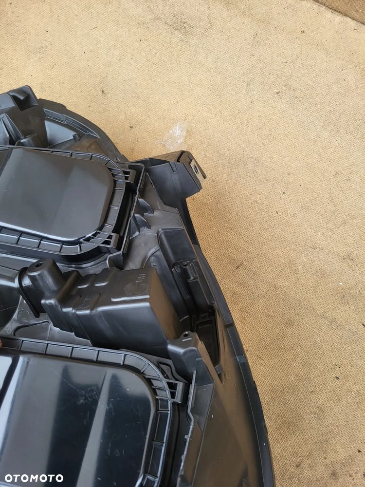 Reflektor Elektryczny Prawy OPEL VIVARO CITROEN JUMPY 19- - 4