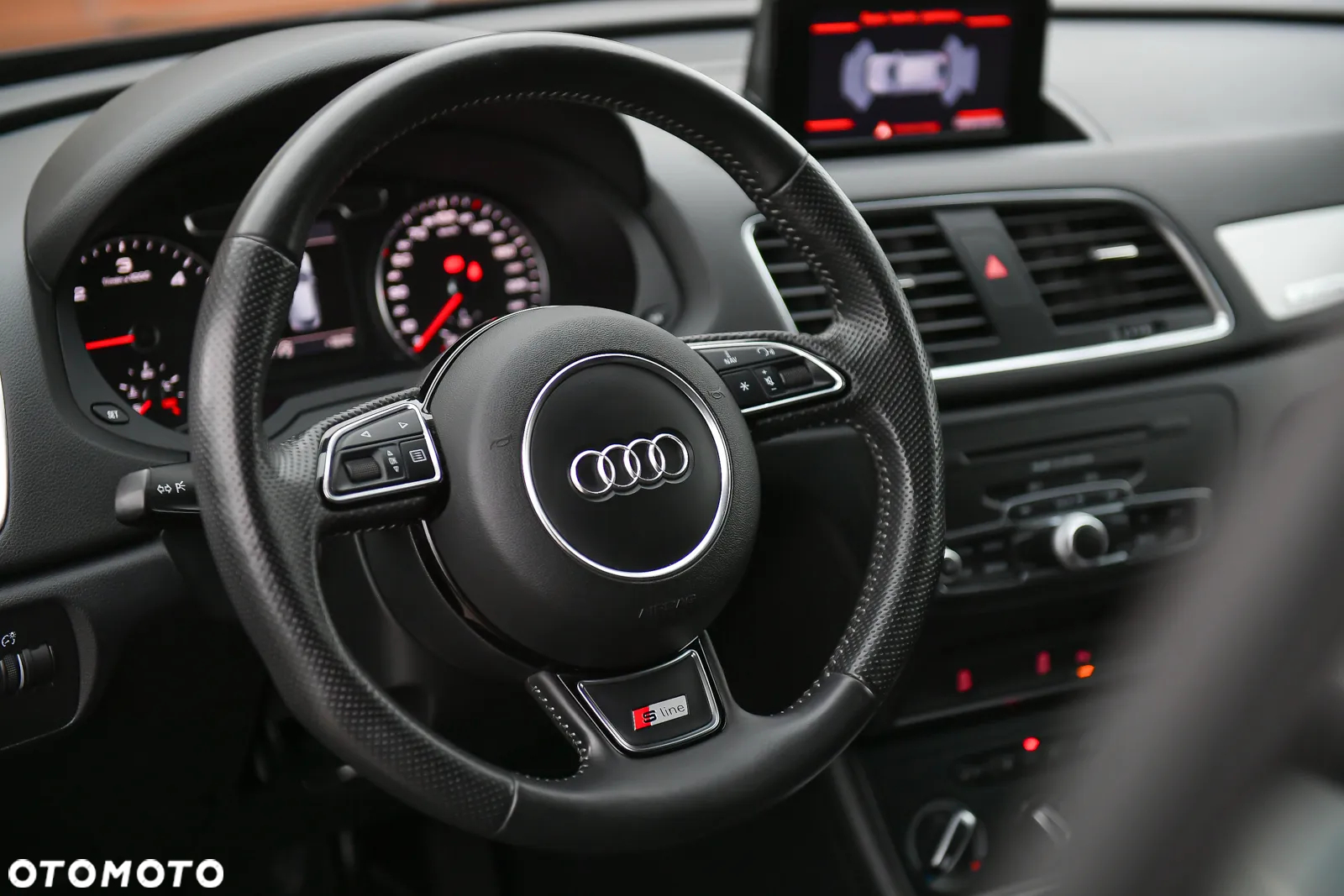 Audi Q3 2.0 TDI Quattro S tronic - 23