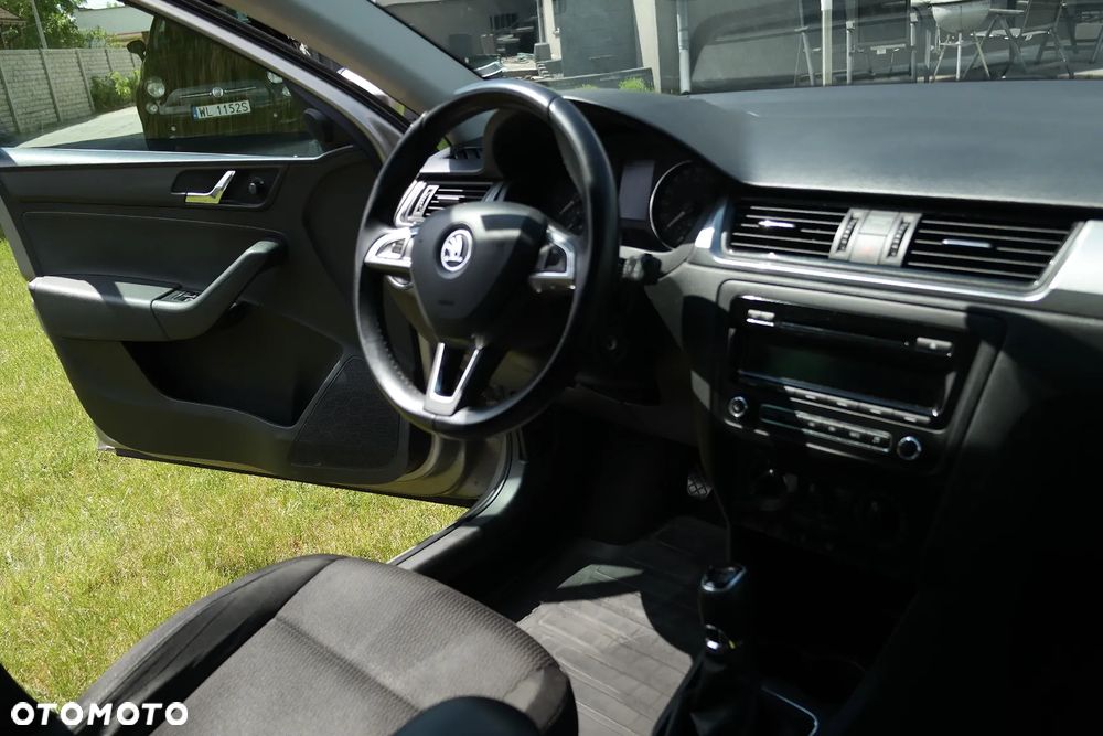 Skoda RAPID Spb 1.2 TSI Ambition - 20