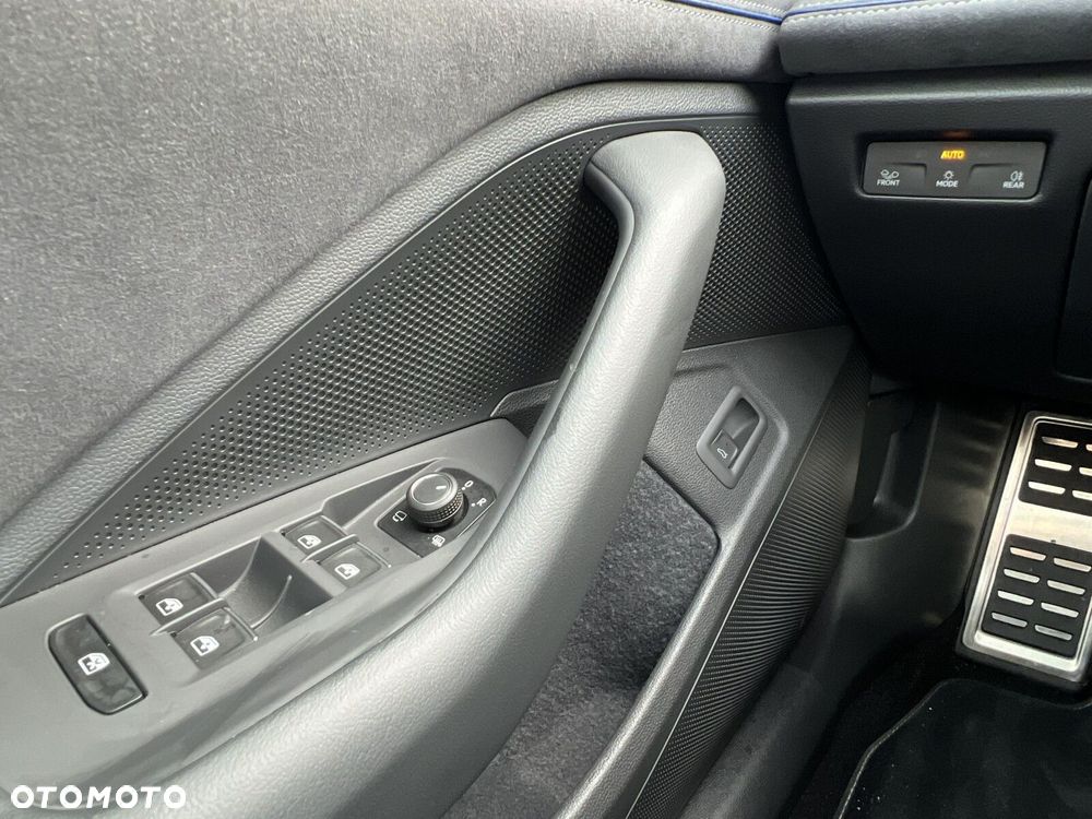 Volkswagen Passat - 18