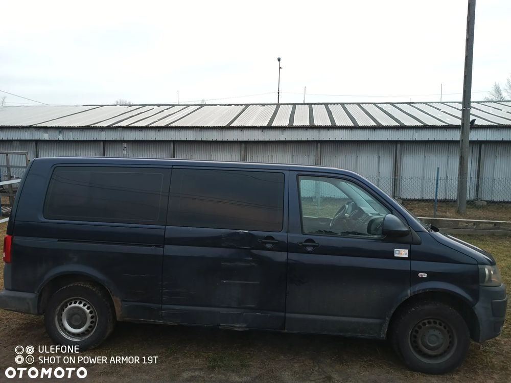 Volkswagen Caravelle - 3