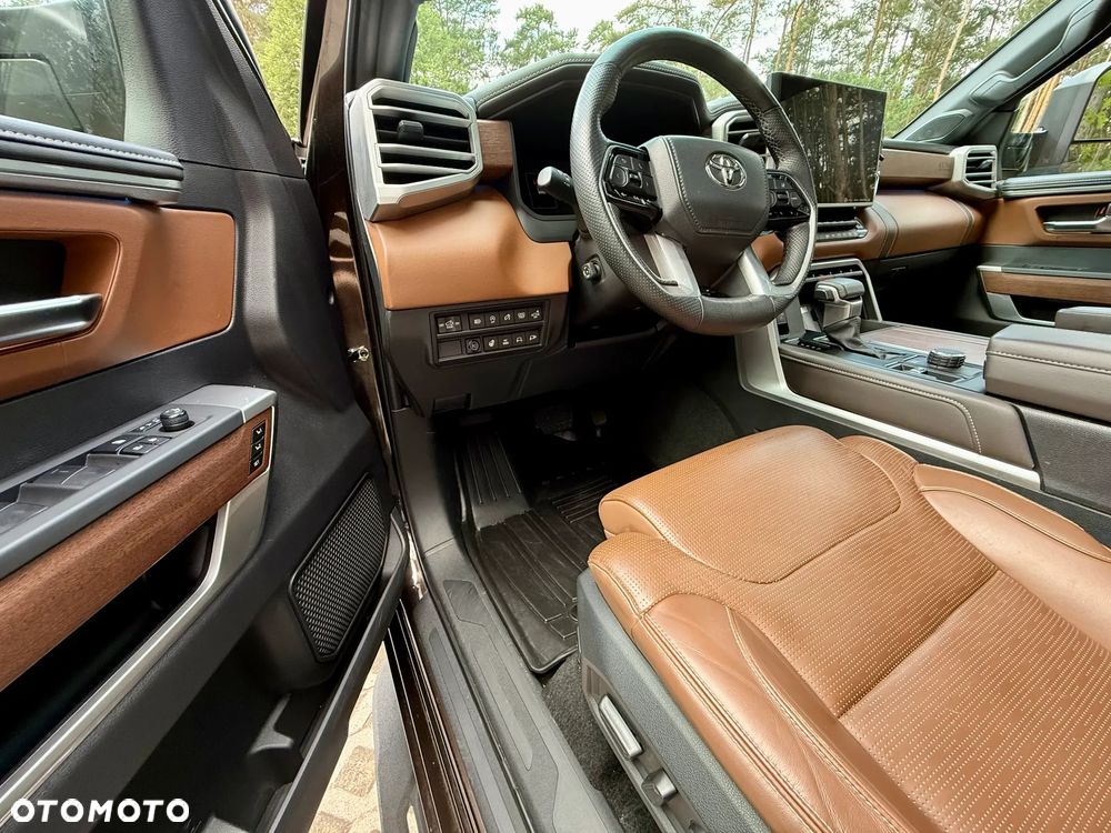 Toyota Tundra - 16
