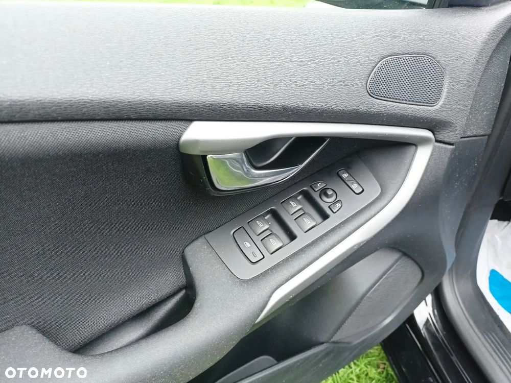 Volvo V40 - 11
