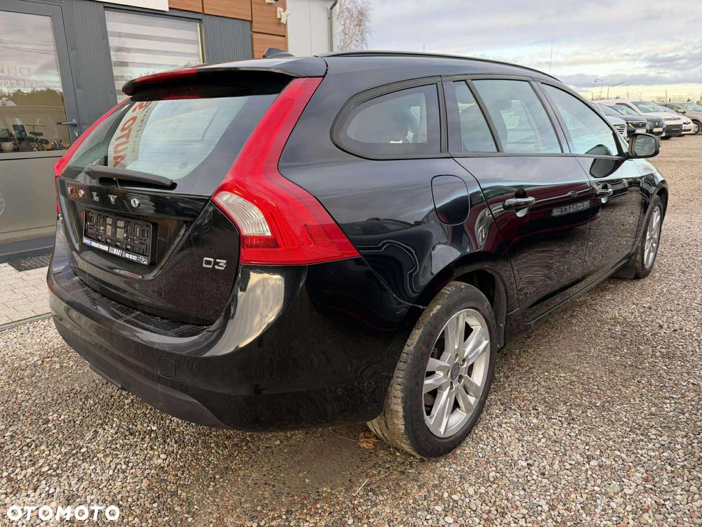Volvo V60 D3 Geartronic Summum - 4