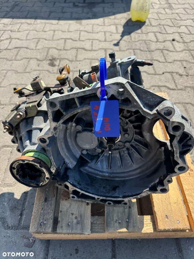 VW GOLF IV  SKRZYNIA BIEGÓW DUW manualna - 3