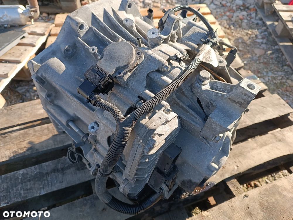 SKRZYNIA BIEGÓW AUTOMAT DC4 000 RENAULT DACIA MEGANE III 1.5 DCI - 6