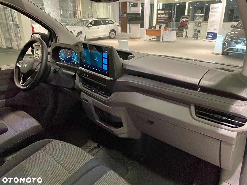 Volkswagen Transporter Furgon "L silnik: 2,0 l TDI 150 KM automatyczna r. o.: 3500 mm, 5 osób - 10