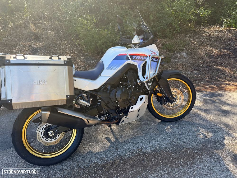 Honda Transalp 750 - 20
