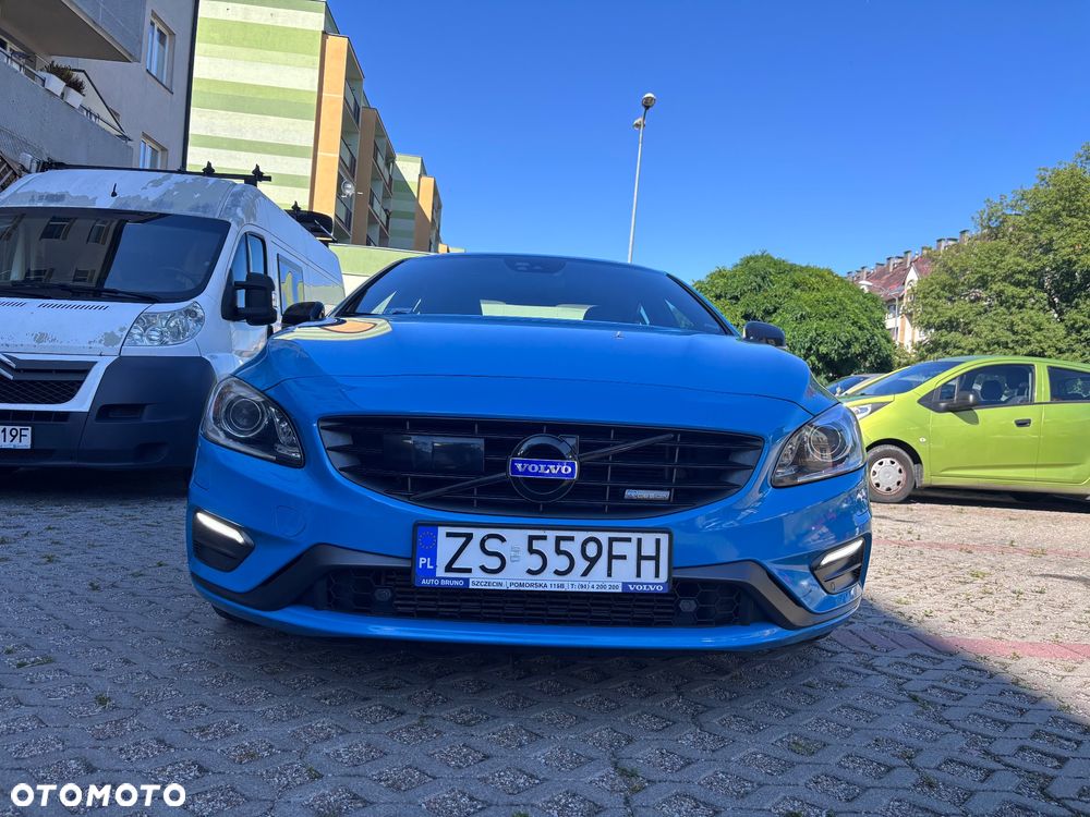 Volvo S60 T6 AWD R-Design Summum - 3