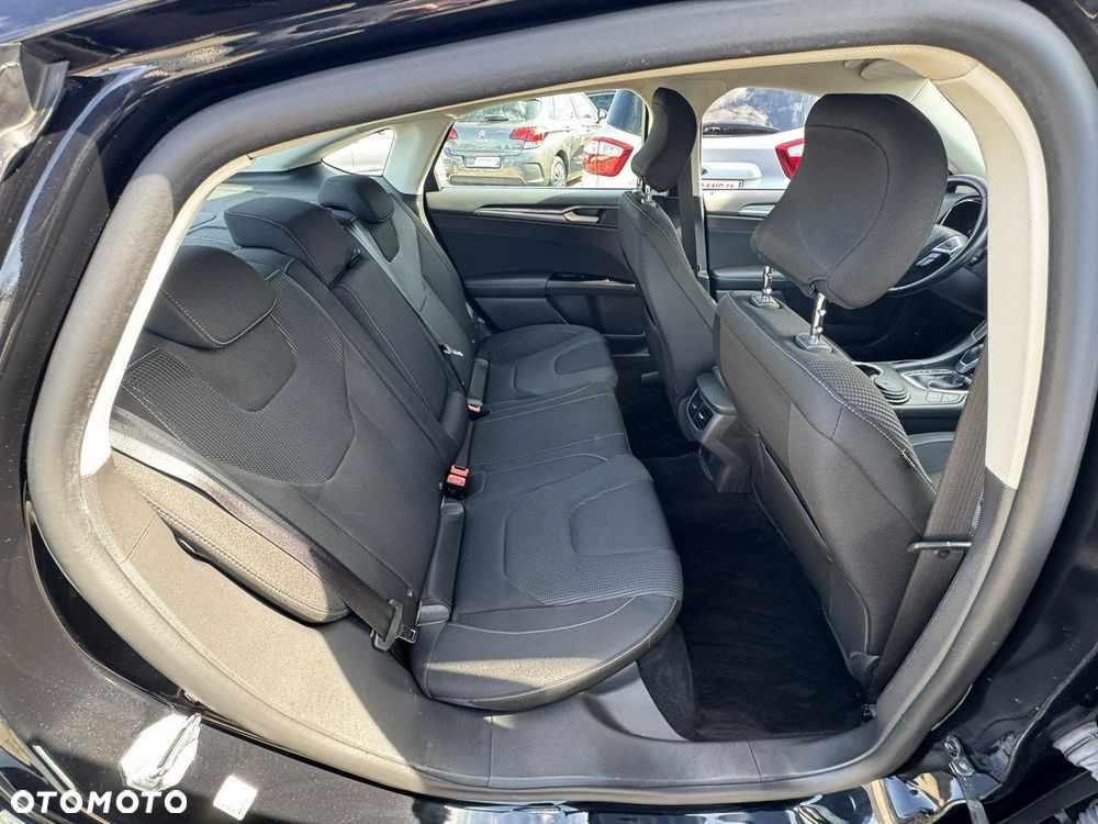 Ford Mondeo 2.0 Hybrid Titanium - 20