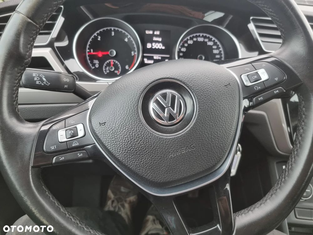 Volkswagen Touran 1.6 TDI BMT SCR Comfortline - 8