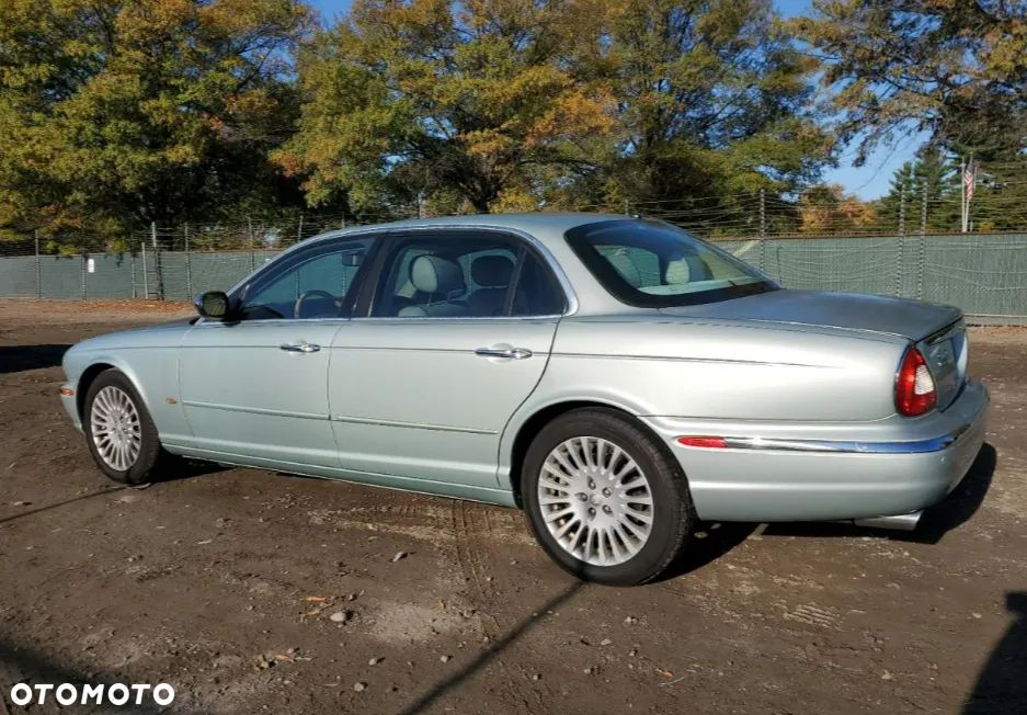 Jaguar XJ XJ8 4.2 LWB - 29