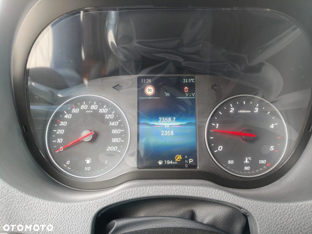 Mercedes-Benz Sprinter 317 - 18