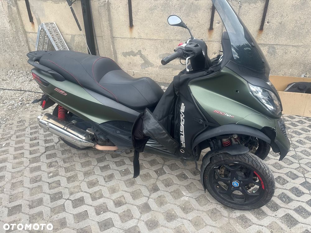 Piaggio MP-3 - 9