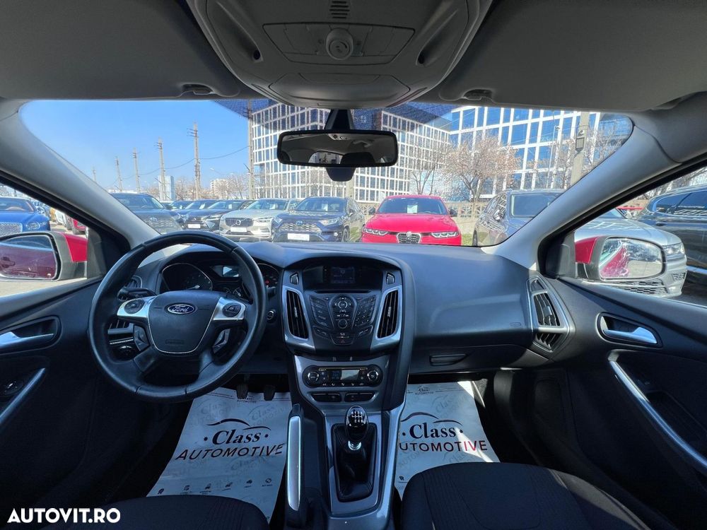 Ford Focus 1.6 EcoBoost Start Stop Titanium - 4