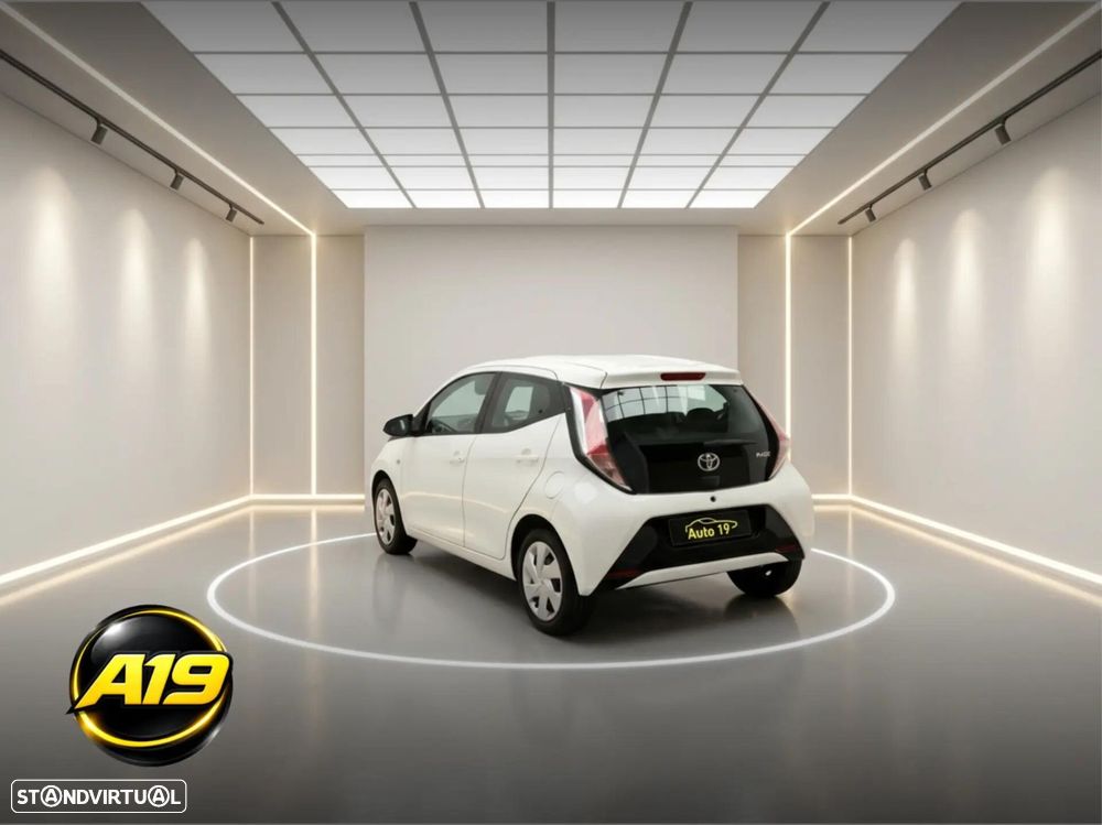 Toyota Aygo 1.0 X-Clusiv - 5