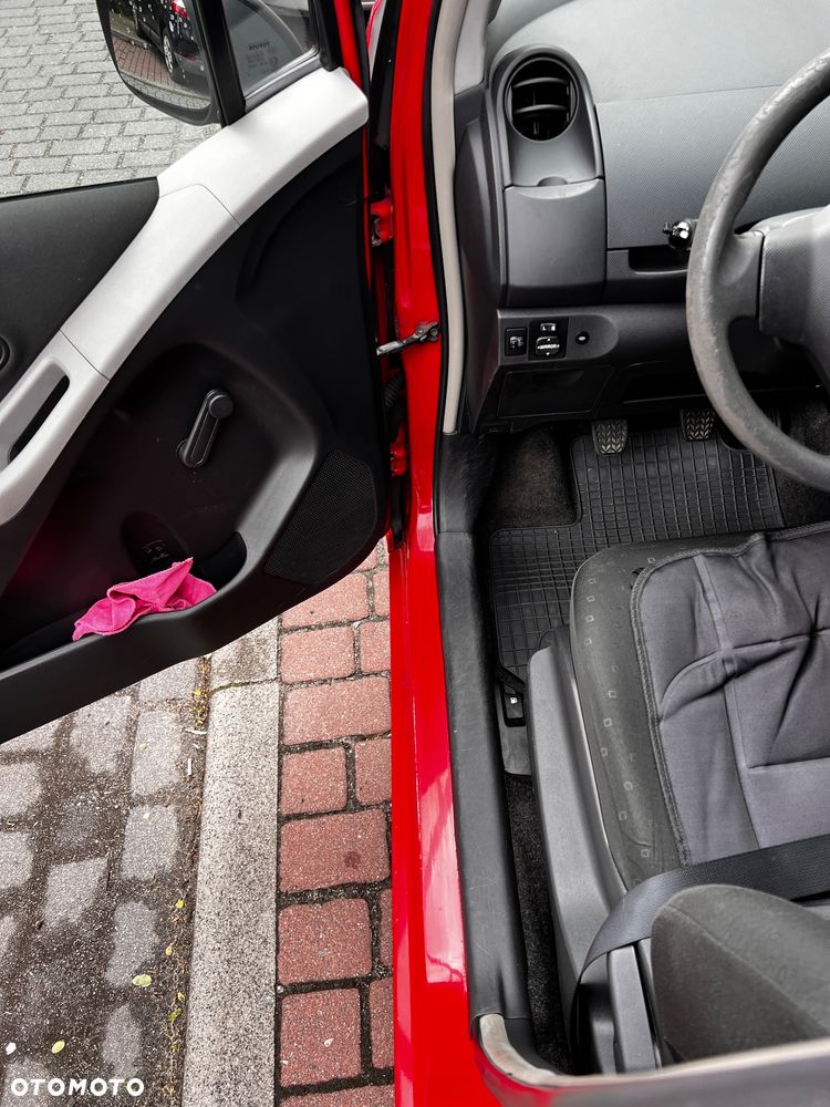 Toyota Yaris 1.3 Luna - 7