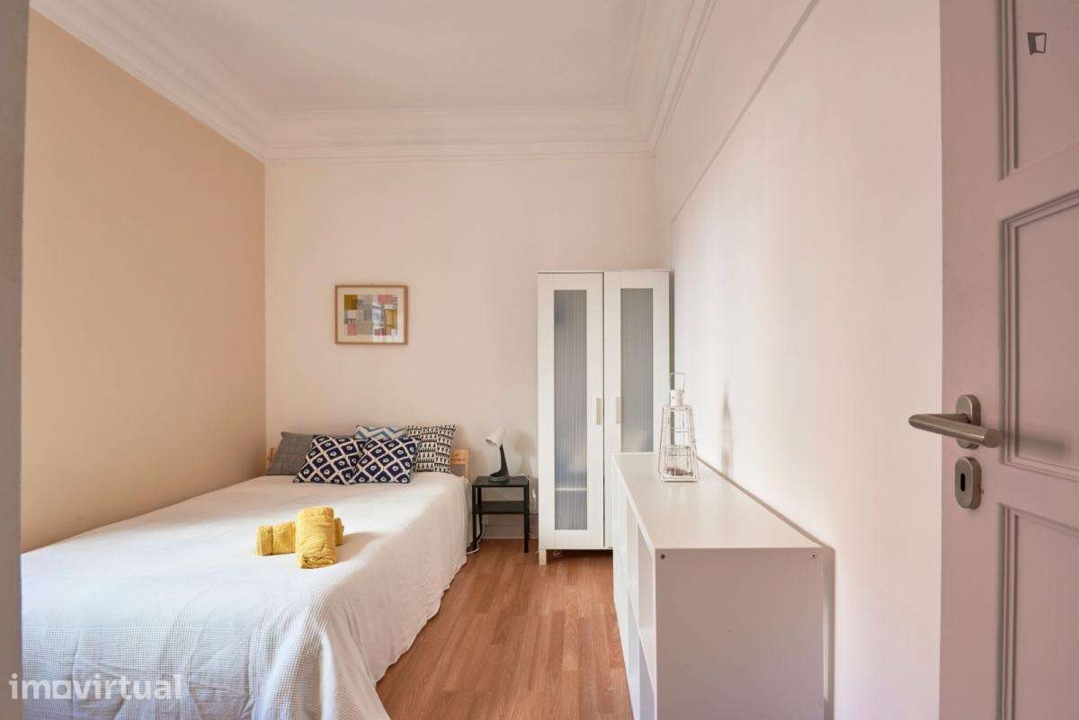 Quarto - localizado em Marquês de Pombal Lisbon - Grande imagem: 2/55