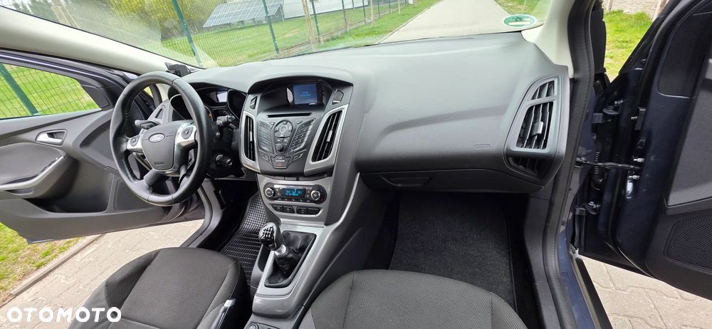 Ford Focus - 26