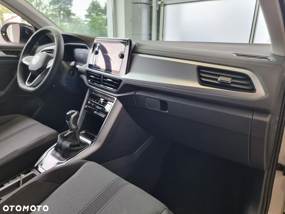 Volkswagen T-Roc - 13