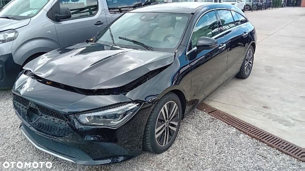 Mercedes-Benz CLA 200 d 4Matic 8G-DCT - 3