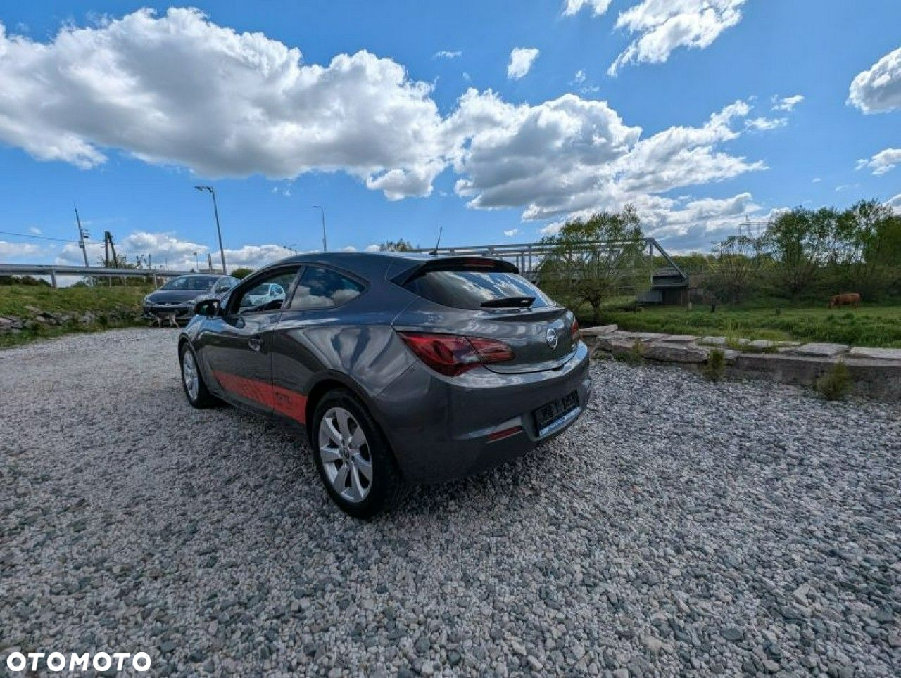 Opel Astra GTC 1.4 Turbo - 7
