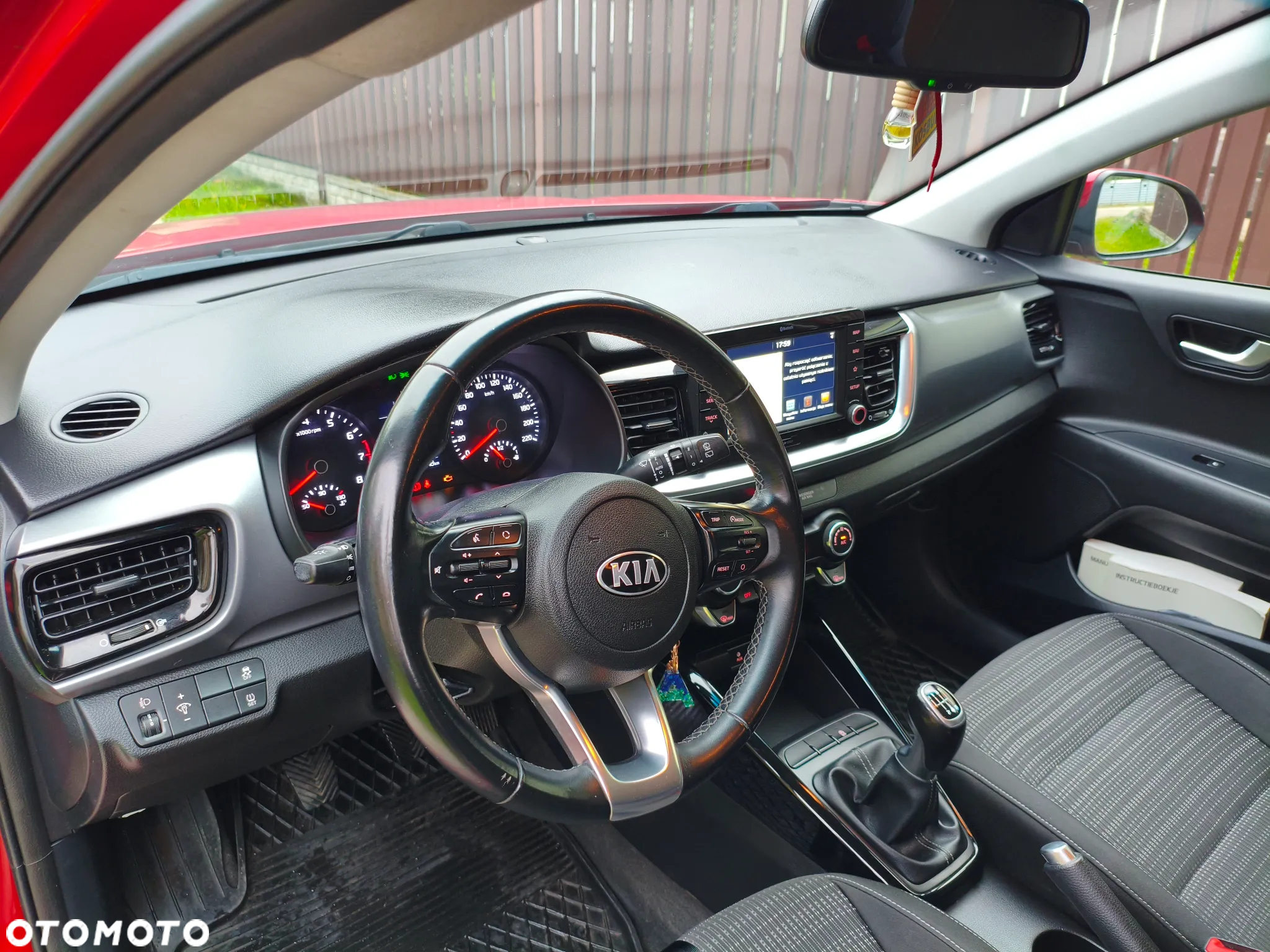 Kia Stonic - 5