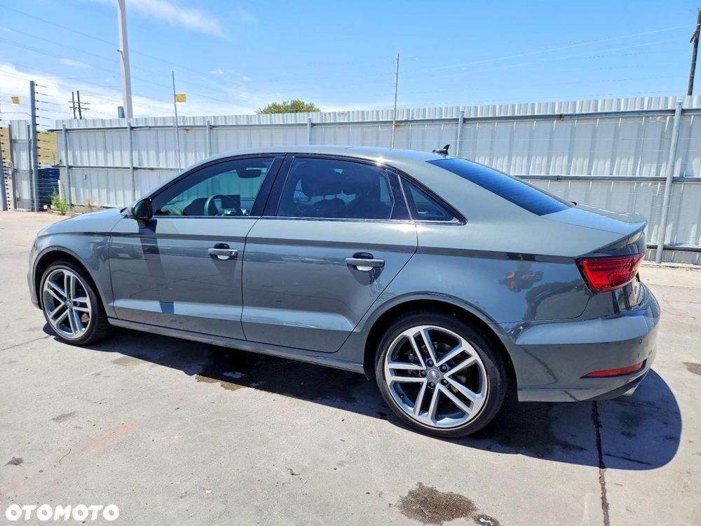 Audi A3 Limousine 2.0 TFSI quattro S tronic design - 4