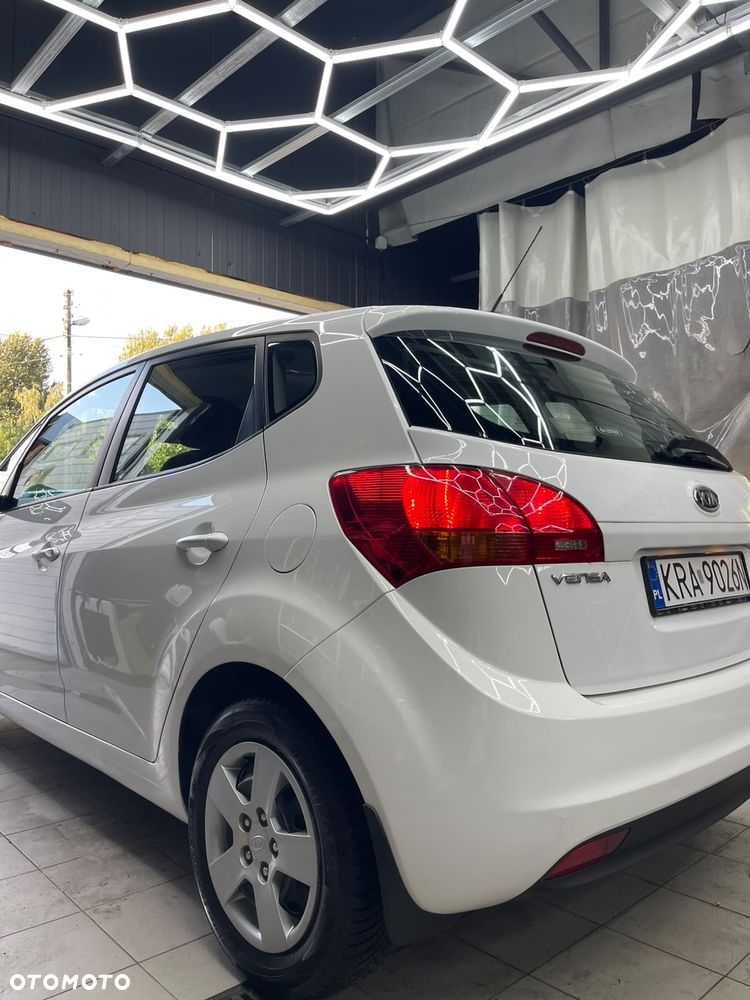 Kia Venga 1.4 L - 9