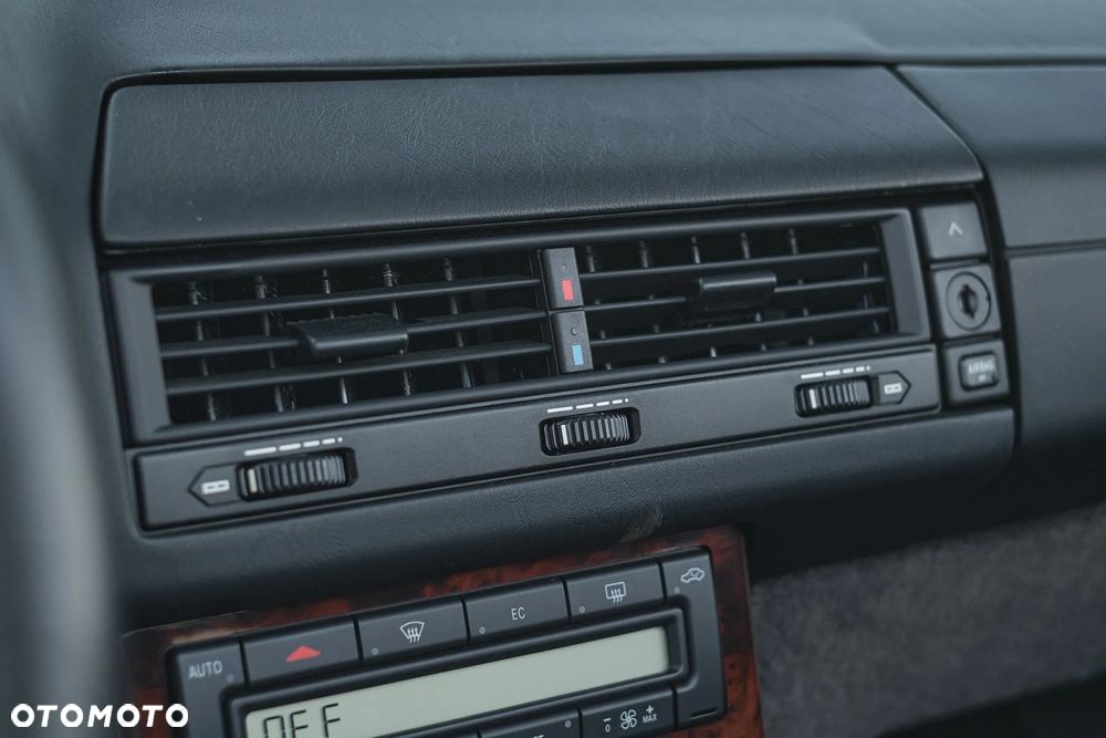 Mercedes-Benz SL 320 - 24