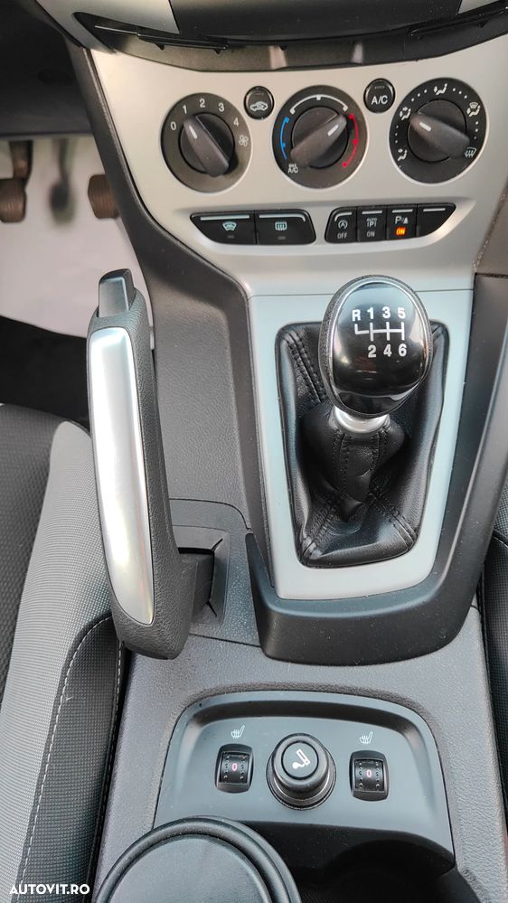Ford Focus - 17