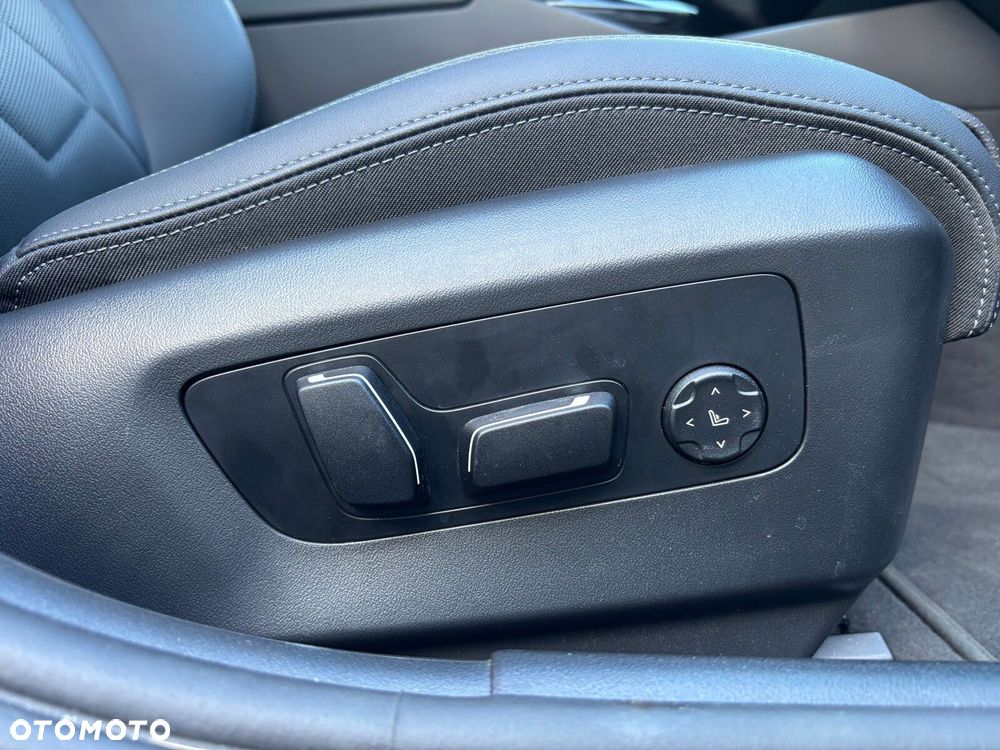 BMW Seria 5 520d xDrive mHEV M Sport - 18