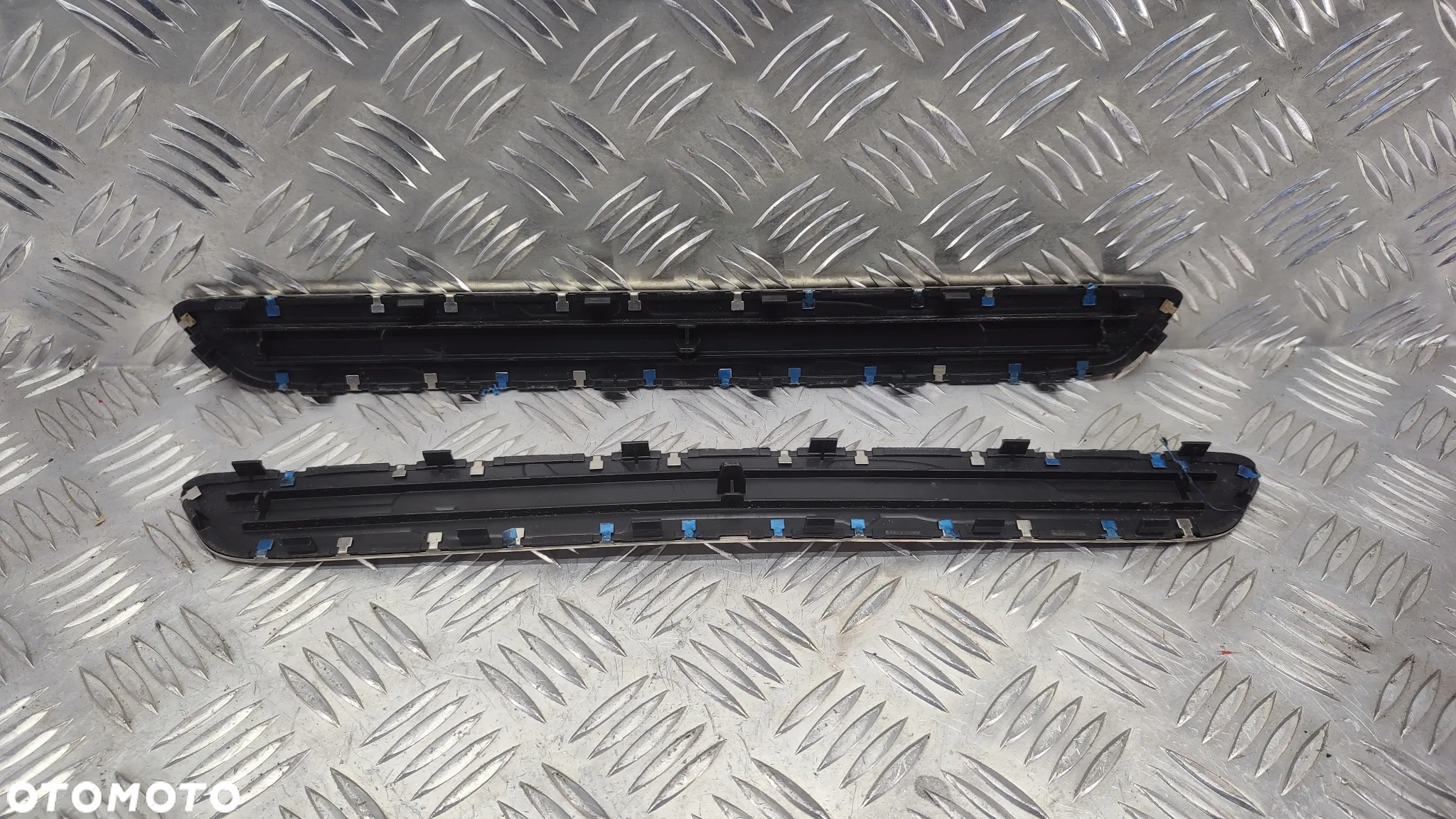 VW TOUAREG 7P 10-18R LISTWY NAKLADKI OZDOBNE PROGOWE KOMPLET 2389-0010 - 4